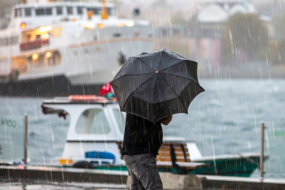 İstanbul sıcaklıktan bir nebze de olsa kurtulacak: Yağmur geliyor