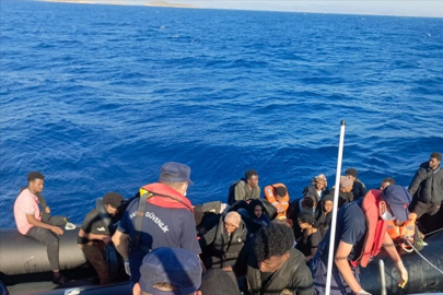 Çeşme'de  44 düzensiz göçmen kurtarıldı
