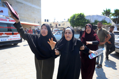 Gazze'de sahra hastanesi bombalandı: 31 ölü