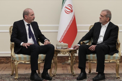 İran Cumhurbaşkanı Pezeşkiyan açıkladı: Siyonistlerin küstahlığı cevapsız kalmayacak
