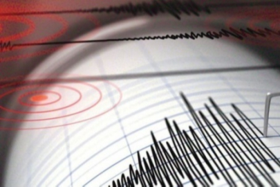 Denizli'de gece saatlerinde korkutan deprem!