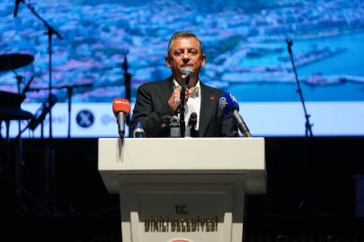 CHP Genel Başkanı Özel Dikili Kültür Demokrasi ve Emek Festivali'ne katıldı