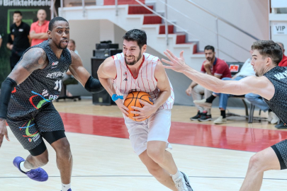 Petkimspor, Manisa Basket'e hazırlık maçında kaybetti