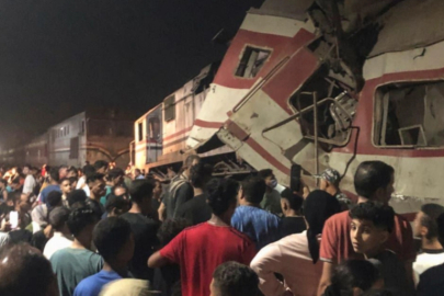 iki yolcu treni çarpıştı: Çok sayıda ölü ve yaralılar var!