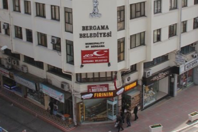 Bergama Belediyesi’nden öğrenim yardımı