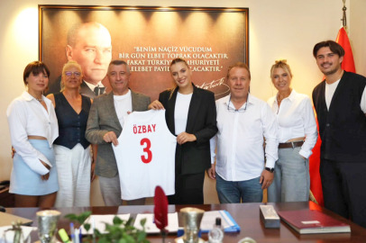 Milli voleybolcu Güzelbahçe'de çalışacak