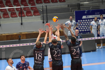 Voleybolda İzmir derbisi