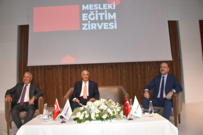 Mesleki Eğitim İzmir'de masaya yatırıldı