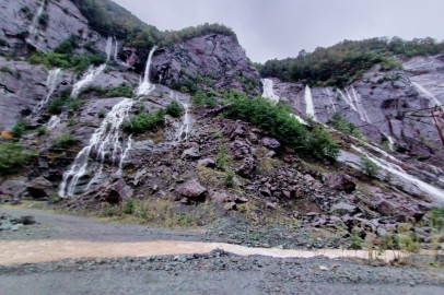 Artvin’de şiddetli yağış: Köy yolları ulaşıma kapandı