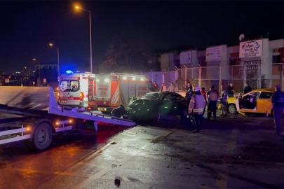 Başakşehir’de kaza: Taksi ile otomobil çarpıştı, 10 yaralı