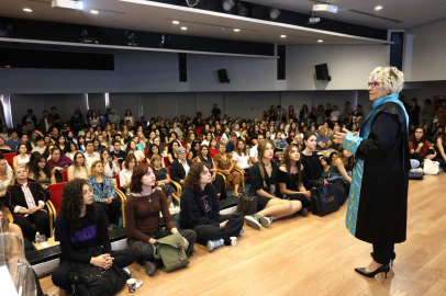 Prof. Dr. Atasoy: Madde bağımlılığının önlenmesinde iletişimin kritik bir rol oynuyor