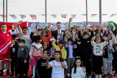 Bayraklı'nın çocukları Mahalle Şenliği'nde buluştu