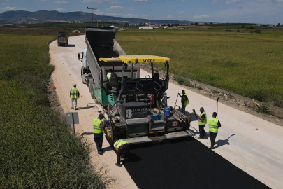 Balıkesir’de yol yapım çalışmaları hız kesmeden devam ediyor