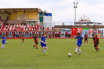 Bayraklı'da Kış Spor Okulları her yaştan spor tutkununa çeşitli imkanlar sunuyor