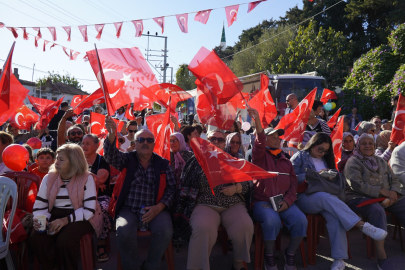 Cumhuriyet coşkusu Çeşme'ye taşındı