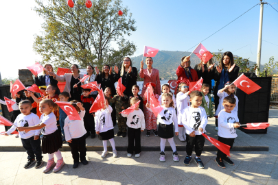 Başkan Filiz Ceritoğlu Sengel, Cumhuriyet Bayramı’nda çocuklarla buluştu