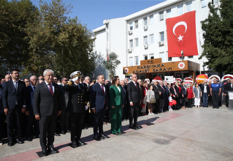 Karşıyaka’da Cumhuriyet Bayramı coşkuyla kutlanıyor