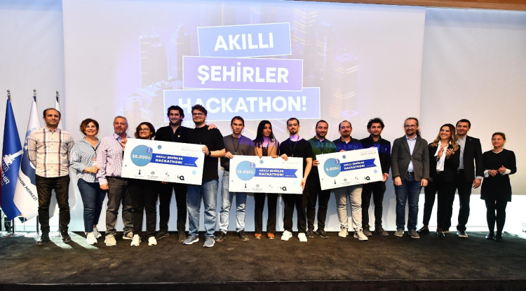 İzmir’de ‘Akıllı Şehirler’ hackathonu 