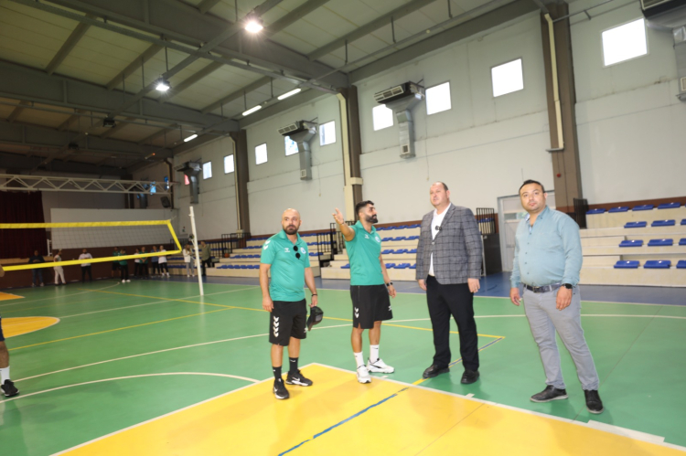 Menderes’in Görece Spor Salonu tepeden tırnağa yenilendi