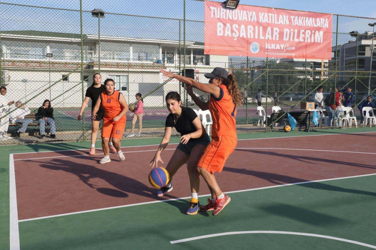 Menderes’te basketbol coşkusu zirveye ulaştı