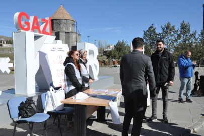 Kars’ta organ bağışı stantı açıldı: Vatandaş bilgilendirildi