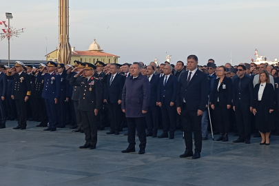 İzmir’de Atatürk için hayat durdu