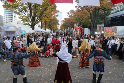 Tokyo'da Türkiye Festivali: Japonlar halay çekti