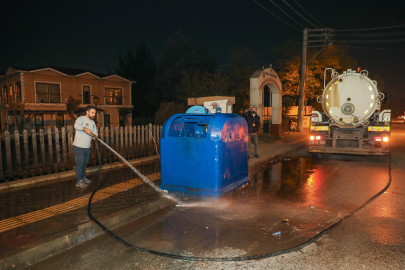 Buca’da temizlik çalışmaları hız kesmeden devam ediyor sürüyor