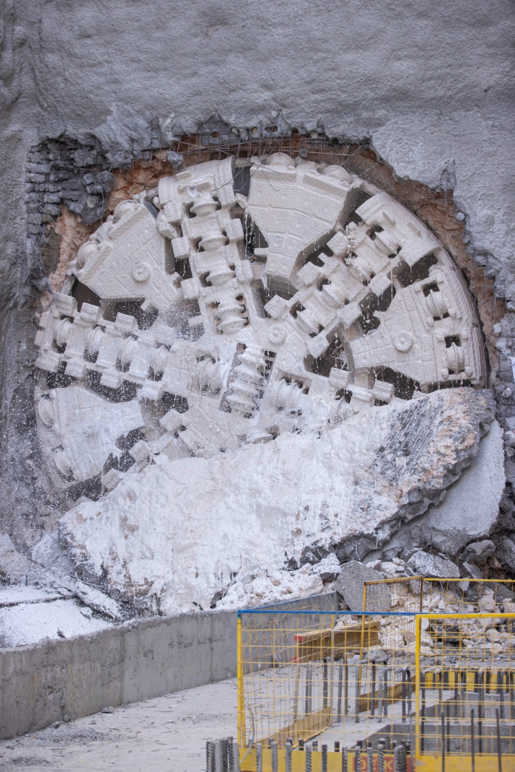 Buca Metrosu’nda TBM taşınıyor… Bu yollar trafiğe kapalı olacak