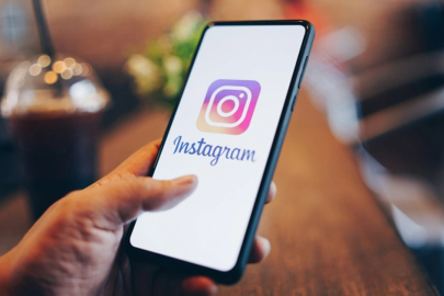 Instagram'dan yeni özellik: DM butonunun yeri değişiyor