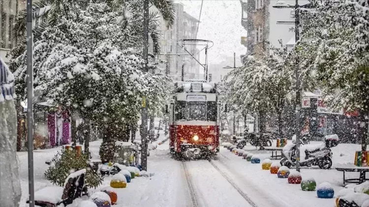 27 Kasım okullar tatil mi?