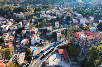 İzmir'in tarihi semti Damlacık dijital eğitim yuvası oluyor