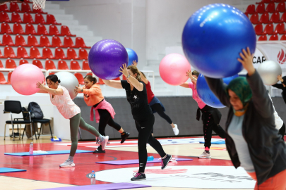 Aliağa'da kadınlara pilates ve aerobik kursu