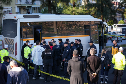 İzmir haber: Okul servisi tıra çarptı