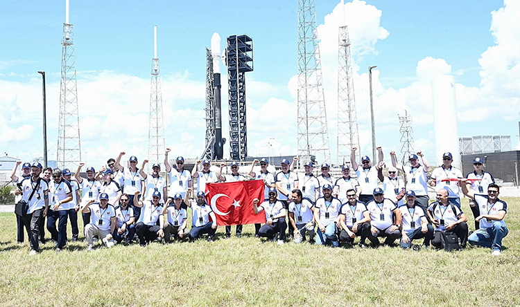 Türksat 6A uydusu başarıyla yörüngesine ulaştı