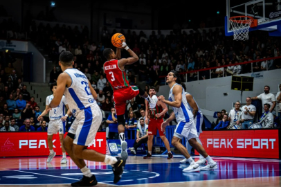 Errick McCollum, Şampiyonlar Ligi'nde en iyi beşe seçildi