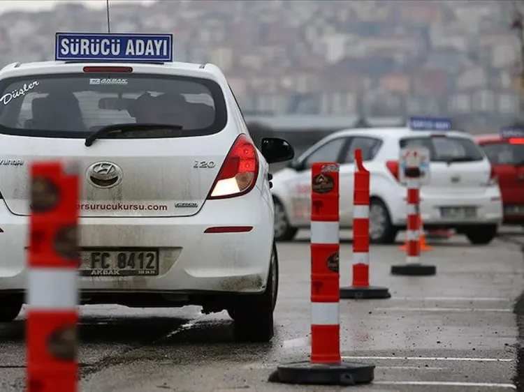 2025 Ehliyet harç ücretleri ne kadar oldu